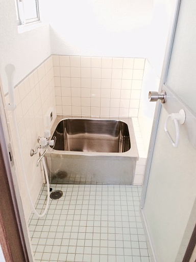 Re-home丈六の浴室