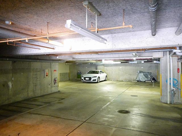 パラツィーナセシリア生駒の駐車場