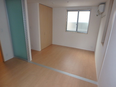 【洋室】 | シャーメゾン石在町