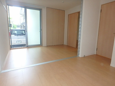 【洋室】 | シャーメゾン石在町