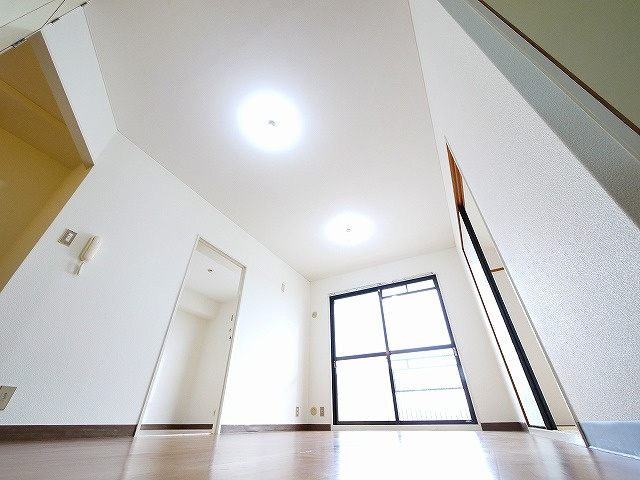 矢追マンションの洋室|個人の部屋や寝室として使える洋室です