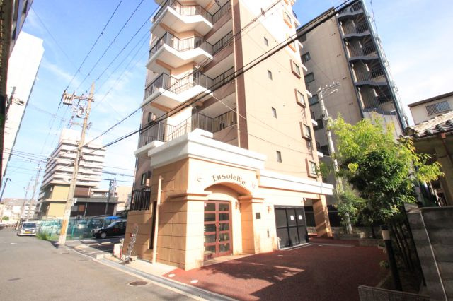 アンソレイユ菱屋西の外観