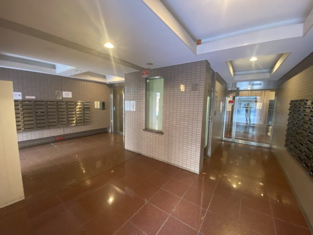 【エントランス】 | 大国町青山ビル