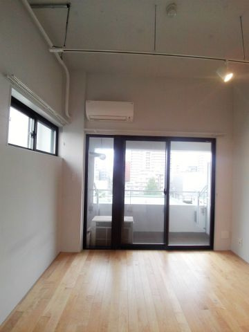 【洋室】 | 小石川コロン | 【小石川コロン】