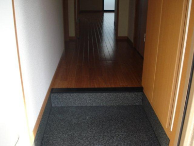 【玄関】 | 利衛門　弐番館