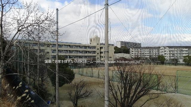 箕面市粟生新家５丁目　中古戸建の周辺|箕面市立第六中学校