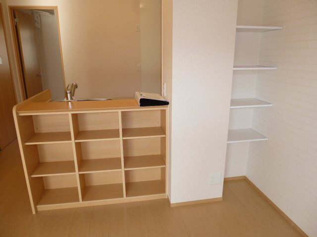 ボヌールのその他|棚