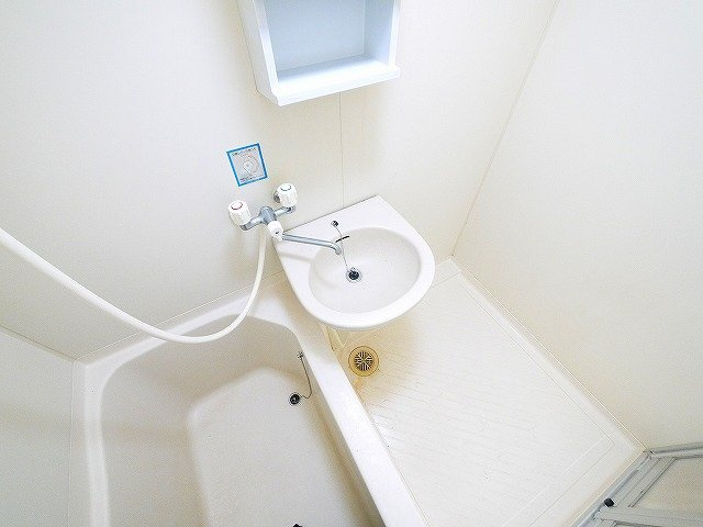 石丸ビルの洗面所|洗面台です