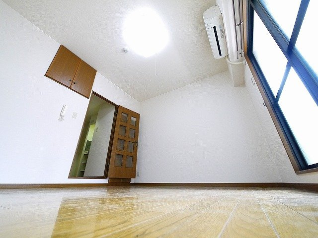 石丸ビルの居間・リビング|使いやすい居間です