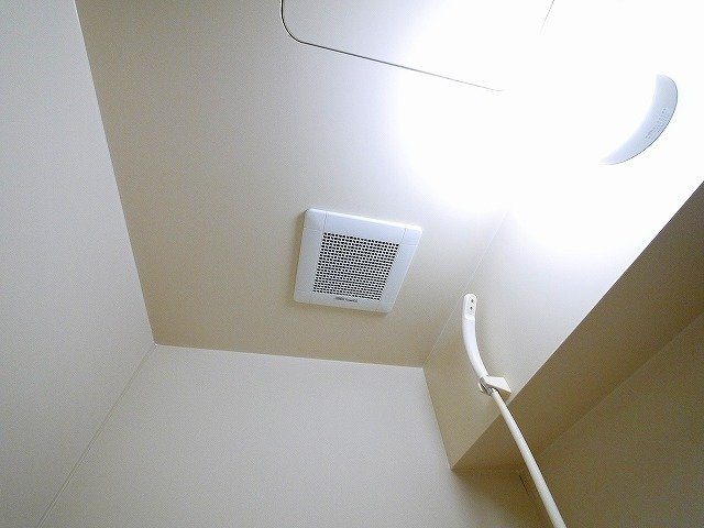 石丸ビルの設備|換気扇です