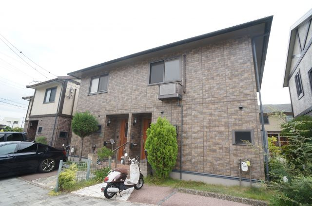 リビングタウン伊丹鴻池の外観