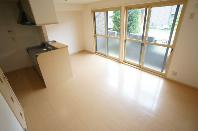 リビングタウン伊丹鴻池の居間・リビング