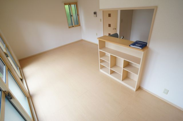 リビングタウン伊丹鴻池の居間・リビング