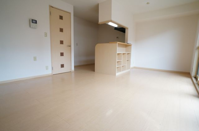 リビングタウン伊丹鴻池の居間・リビング