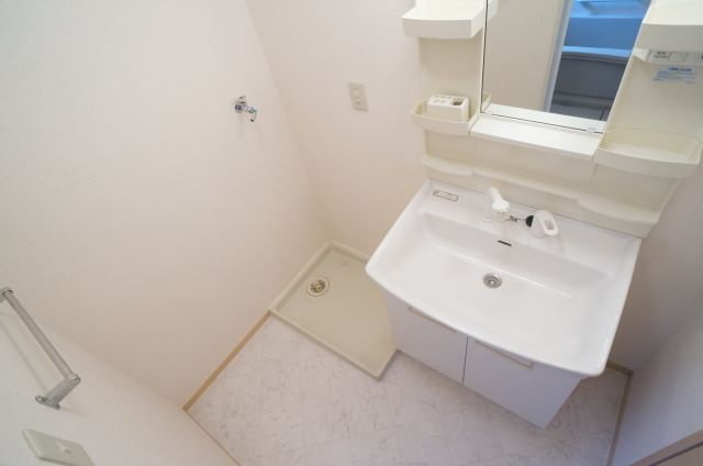 リビングタウン伊丹鴻池の洗面所