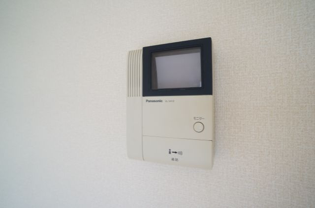 リビングタウン伊丹鴻池のセキュリティ|TVモニターホンがついてますよ！