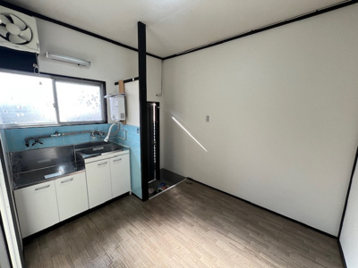 【洋室】 | 久宝寺コーポ | 落ち着いた色調の洋室です