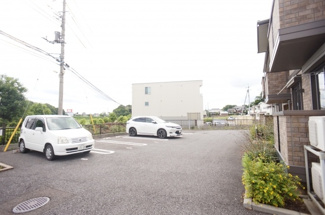 【駐車場】 | 広々駐車場♪2台目ご相談ください★