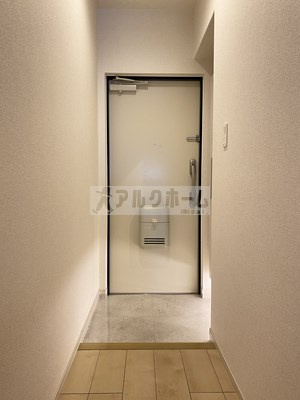 クレバーハウスの玄関