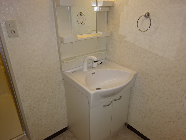 エスポワール小野の独立洗面台|シャンプードレッサー