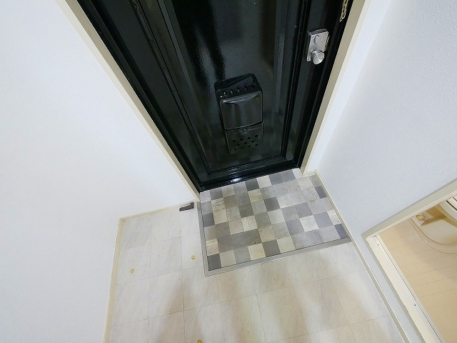 ジャンギャバン新大宮の玄関|きれいな玄関です