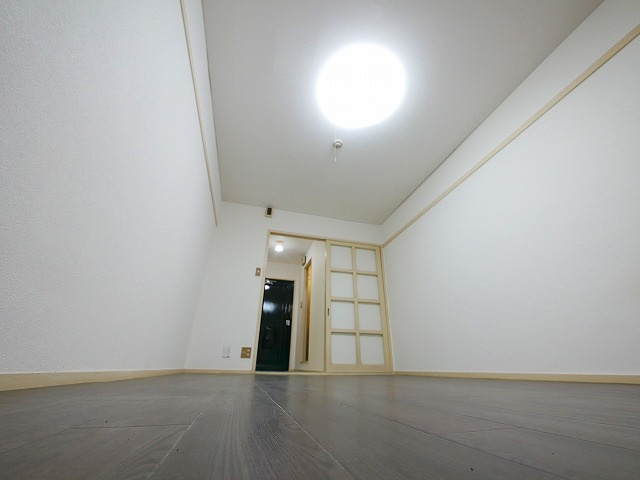 ジャンギャバン新大宮の洋室|使い勝手のいい洋室です