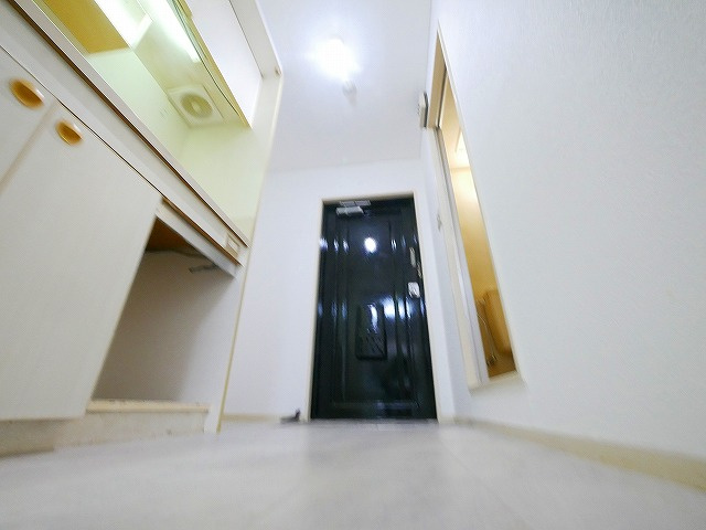 ジャンギャバン新大宮の玄関|きれいな玄関です