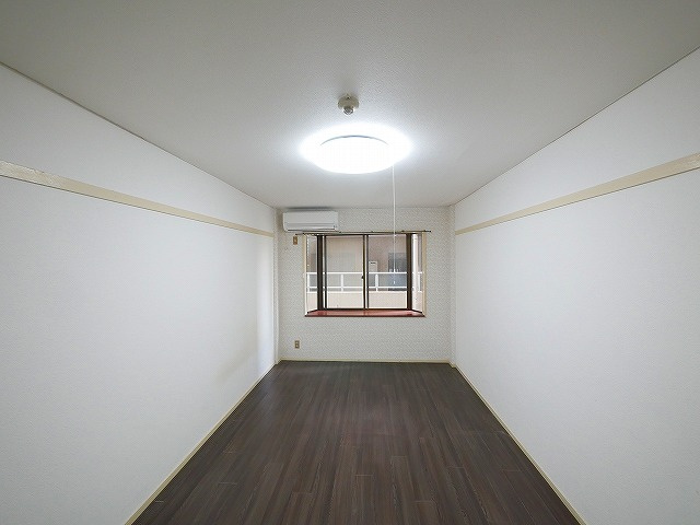 ジャンギャバン新大宮の洋室|洋室です