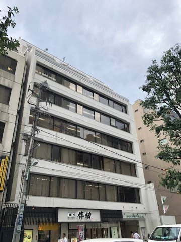 銀座ワカホビルの外観