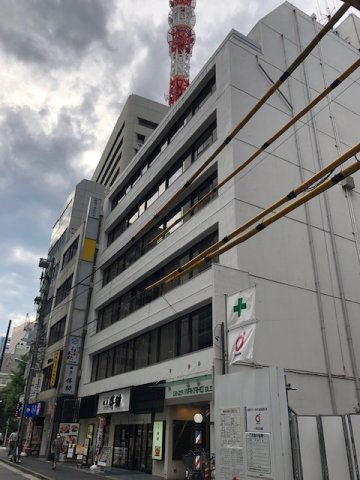 銀座ワカホビルの外観