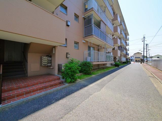 パレス奈良のエントランス