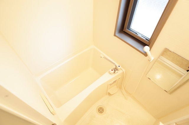 Ｍａｉｚｕｒｕ　Ｂａｙ　Ｍｉｄ　Ｓｑｕａｒｅの浴室|マリーンサイドアキラタワー(1LDK)　風呂