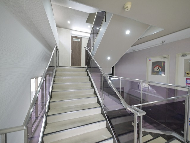 啓林堂ビル（大宮町）