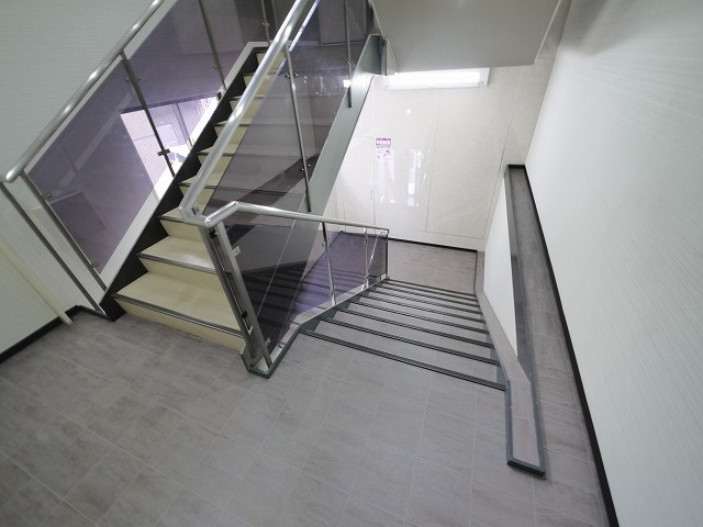 啓林堂ビル（大宮町）