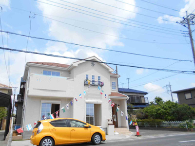 【外観】 | 春日部　大沼　全1棟　1号棟　角地 | 角地すっきり広々。