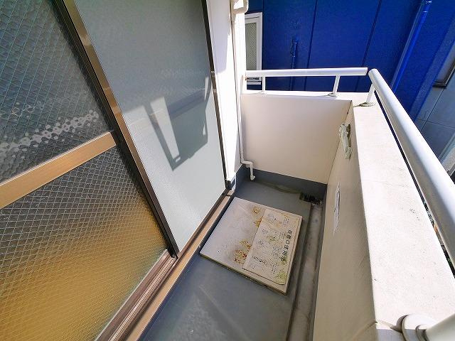 田村マンション（元町１丁目）のバルコニー|暖かな日差しのふりそそぐバルコニー