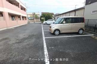 【駐車場】