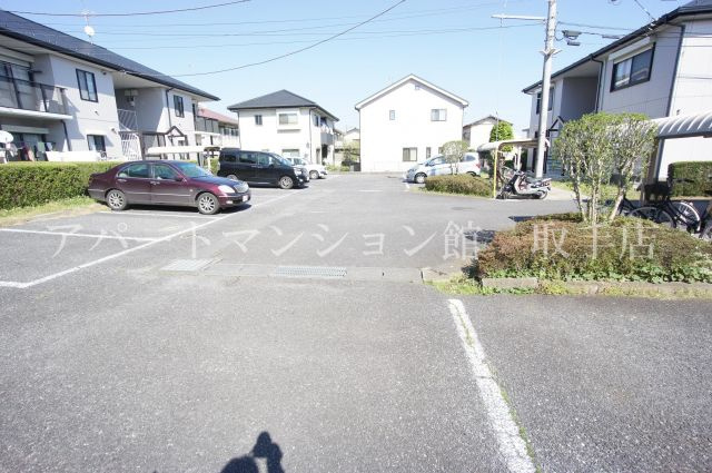 取手市青柳のアパートの駐車場