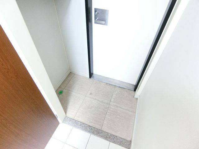 Iroom狭山の玄関