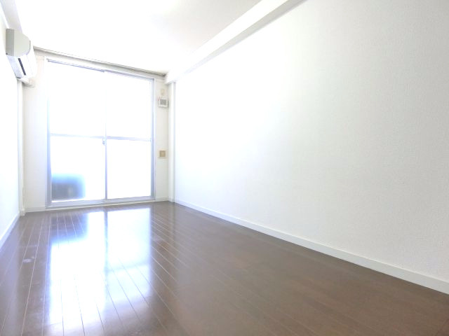 Iroom狭山の洋室