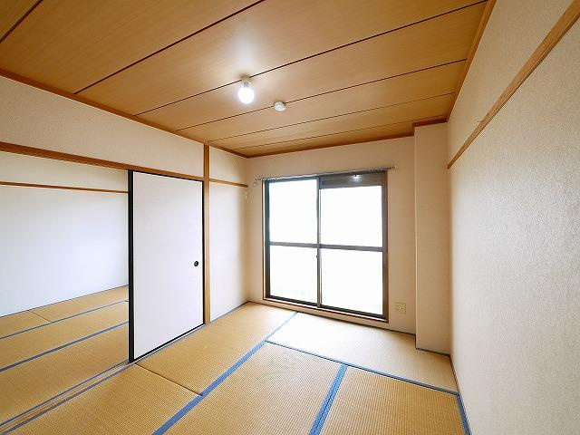 メープルハイツの和室|日本らしい落ち着いた雰囲気の和室です