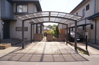 【駐車場】 | 日立市田尻町４丁目　戸建 | カーポート付きの駐車場