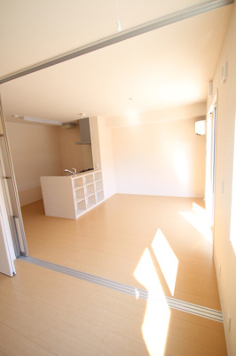 【居間・リビング】 |  グレイスコート唐崎