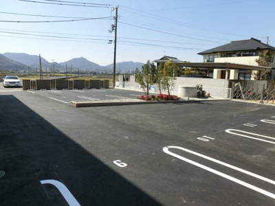 【駐車場】 |  グレイスコート唐崎