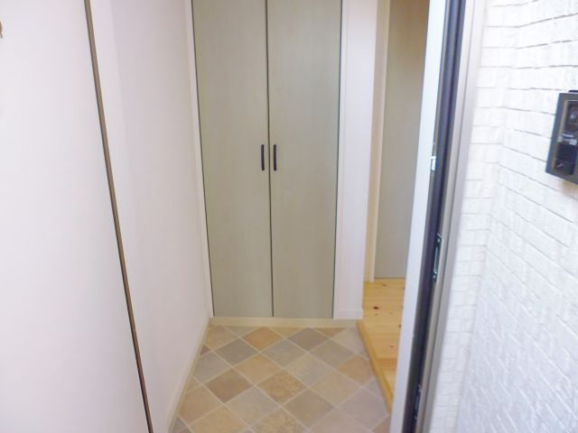 サンラポール西二見の玄関