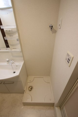 【設備】 | ハイムコンフォート | 室内洗濯機置場