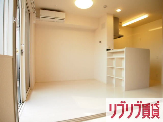 エヴァーラスティング千葉の居間・リビング