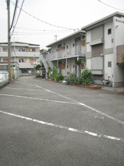【駐車場】
