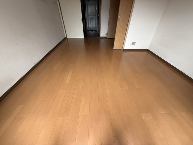 コーポ日吉台の居間・リビング