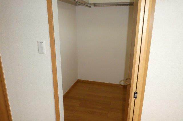 サンメゾンＭ・Ｂの収納|ウォークインクローゼット